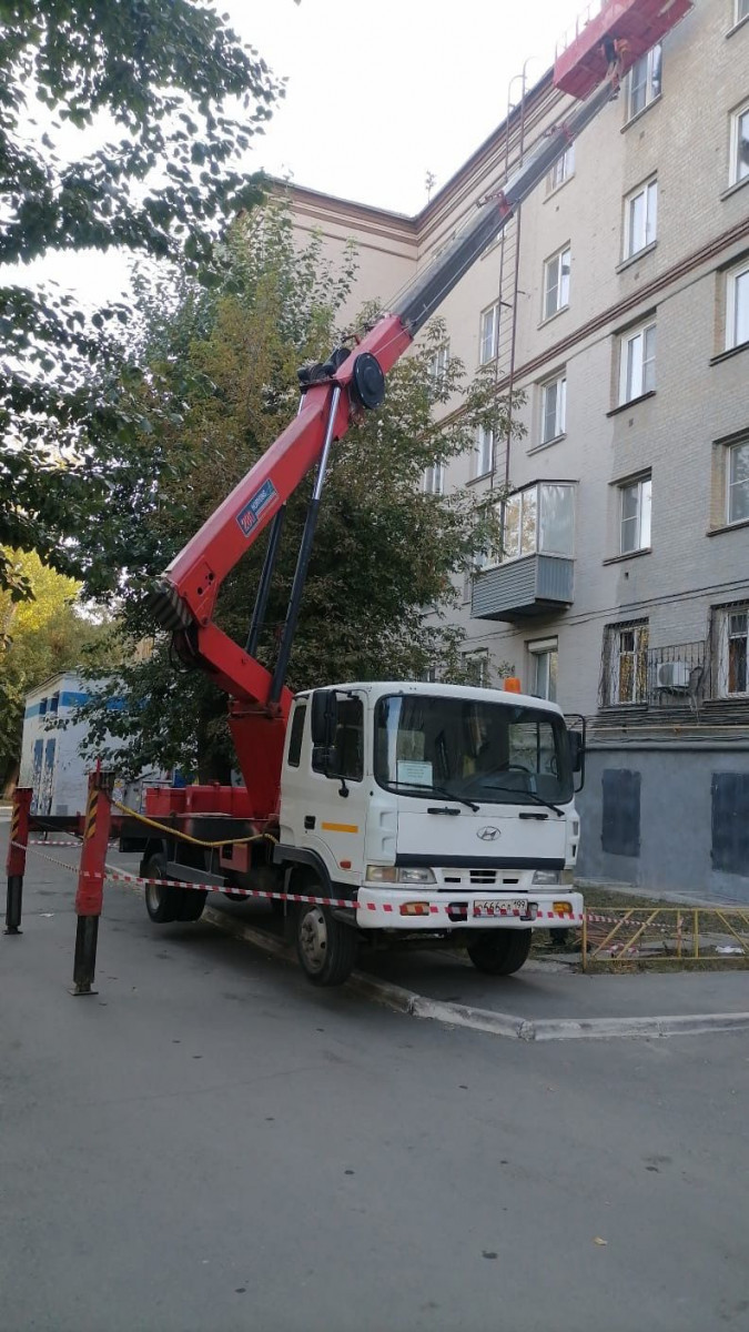 Погрузо-разгрузочные работы при помощи автокрана с траверсами в Москве  недорого